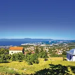 Feriehus Gorgeous In With Heated Swimming Pool Zlobin