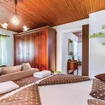 Gorgeous In With Heated Swimming Pool * Zlobin