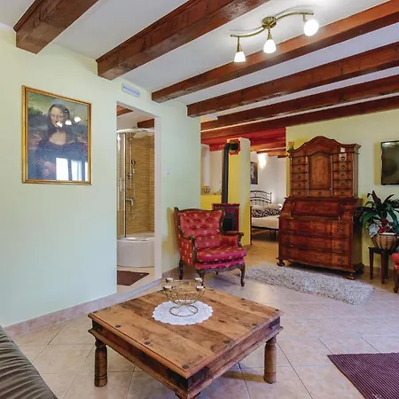 Stunning In With Wifi Holiday home Zlobin