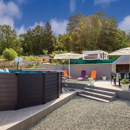 Holiday home Stunning In With Wifi Zlobin