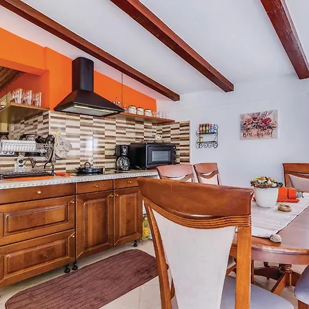Stunning In With Wifi Holiday home